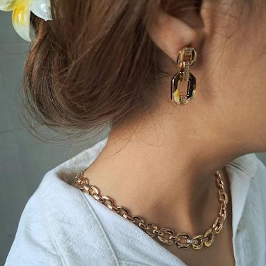 جدیدترین خرید گوشواره زنانه برای جذابیت بیشتر در 2025