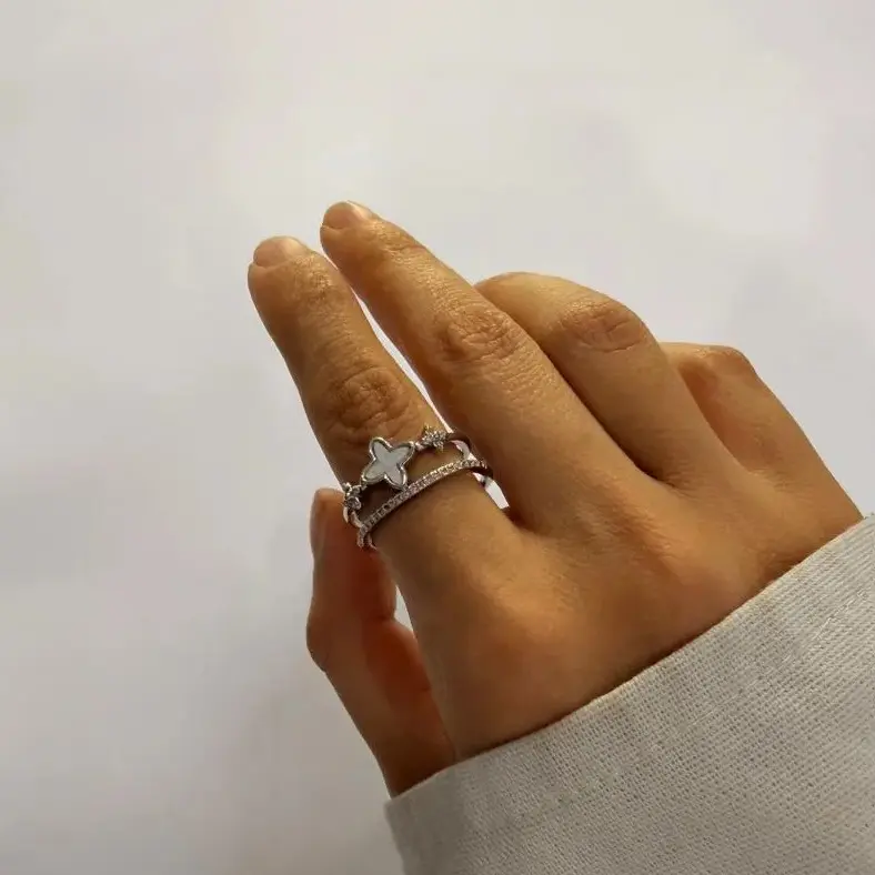 راهنمای جامع خرید اکسسوری و ست کردن آن | مای‌مد