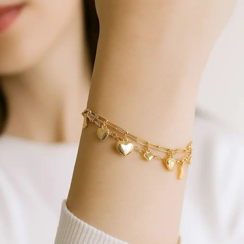 ۱۰ نکته طلایی برای انتخاب زیورآلات فانتزی متناسب با لباس. مای مد